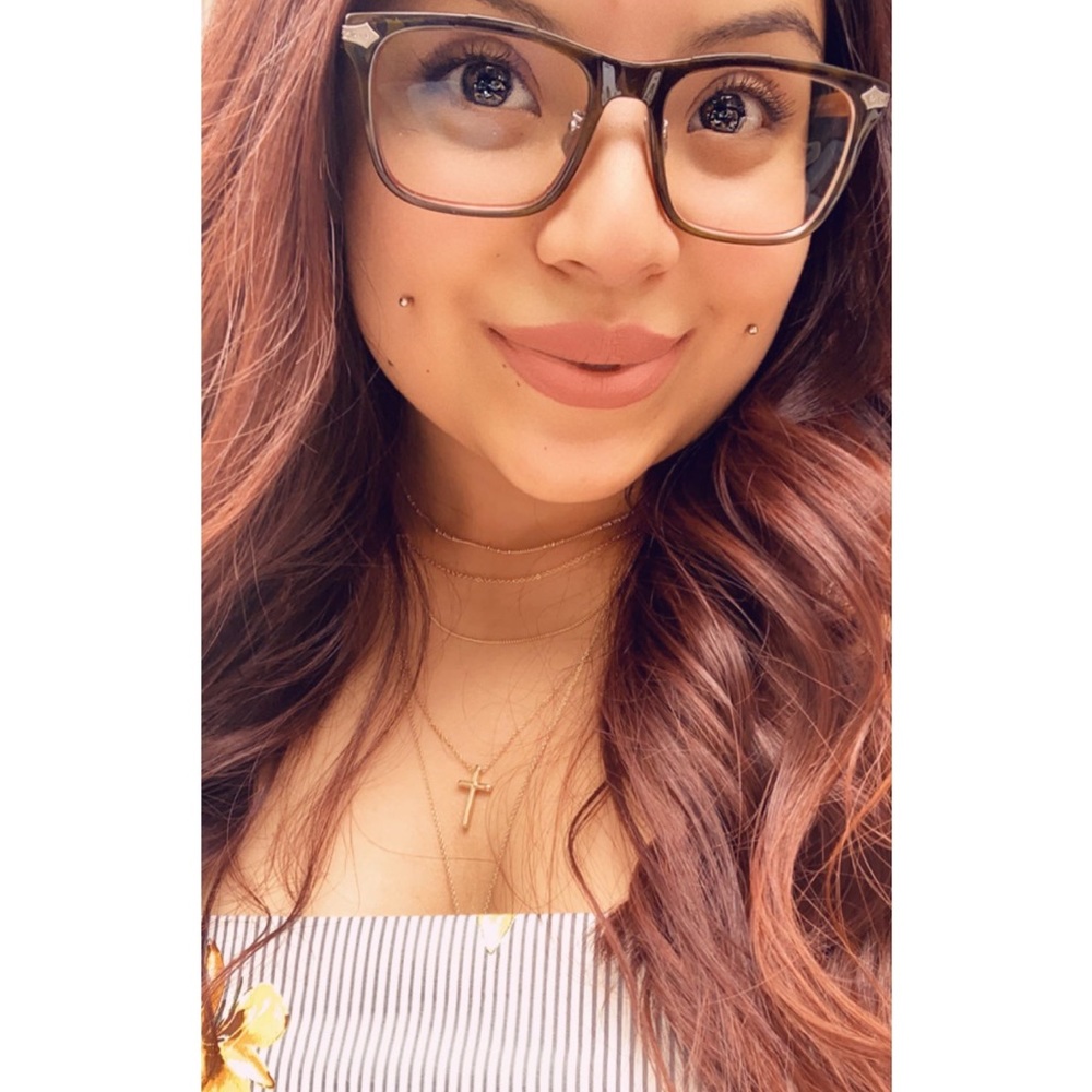 Meet your Posher, Ashlie